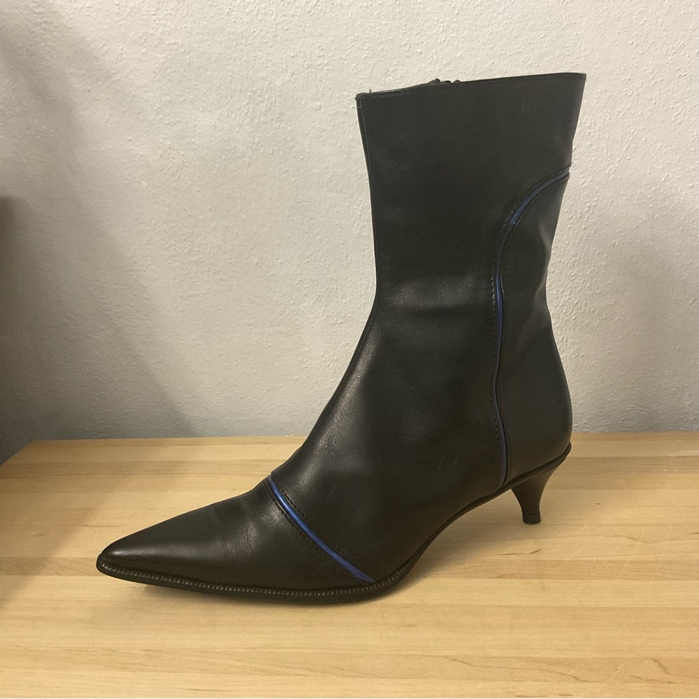 Furla Black Zip Ankle Boot W/Blue Line Sz.37/US 6-6.5 vintage